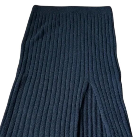 Aerie dark grey Buttercream sweater skirt size M - Picture 4 of 11